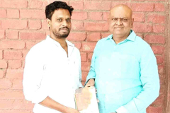 1_Suresh-Murhuvel-who-have-cleared-the-tnpsc-group-2-exam-and-successfully-got-Deputy-Superintendent-of-Police-DSP-