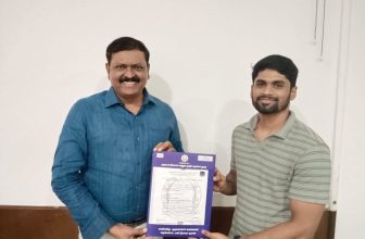 இளநிலைப் பொறியாளருக்கான பணி ஆணை பெற்ற ஆர்வம் ஐஏஎஸ் அகாடமி மாணவர் ஆர்.விஷால்